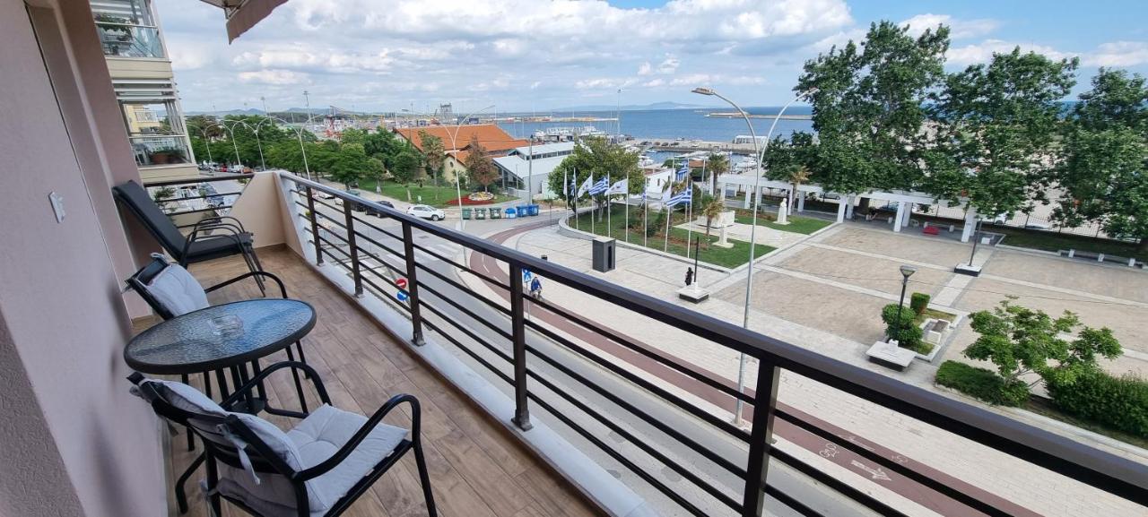 Amazing Sea View Apartment In The City Center! アレクサンドルポリス エクステリア 写真